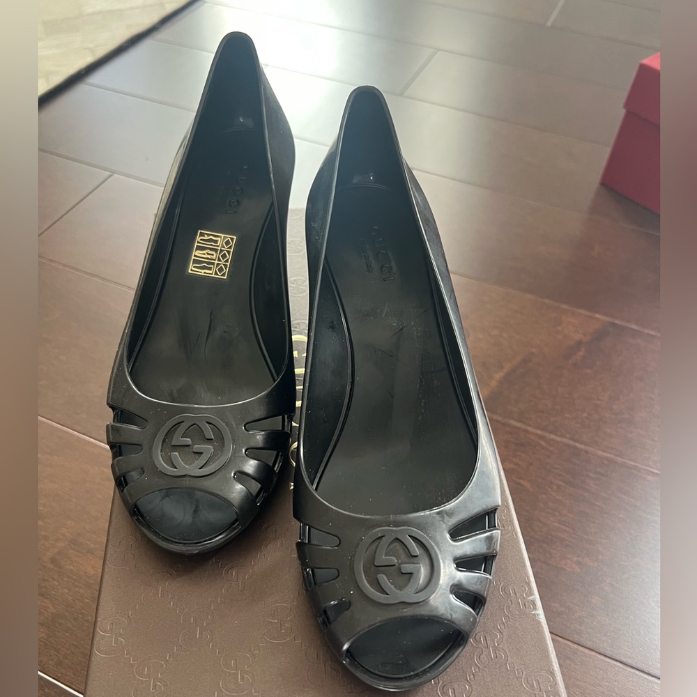 Gucci jelly wedges
